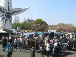 万博お祭り広場 ガレージセール｜1月11日（日）・18日（日）・25日（日）万博記念公園で開催、関西最大級の掘り出し物市